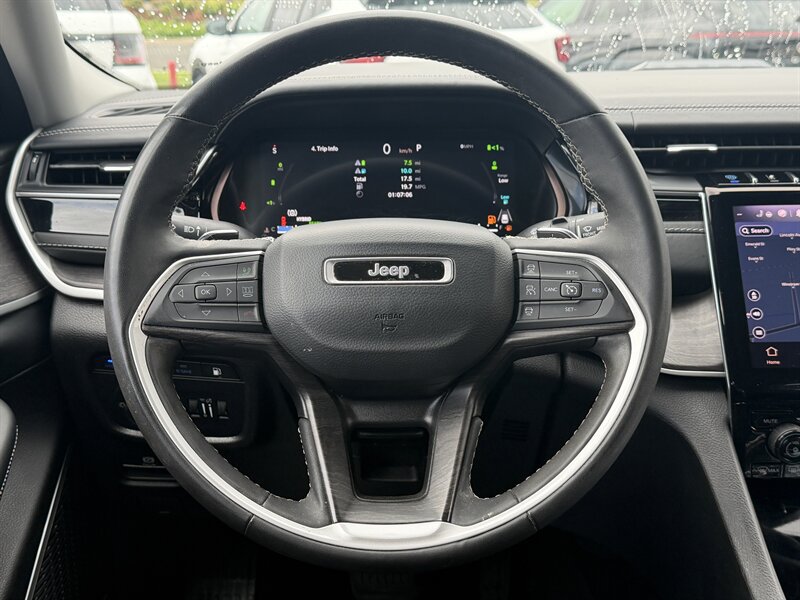 Used 2022 Jeep Grand Cherokee Limited 4xe AWD/4WD image 14