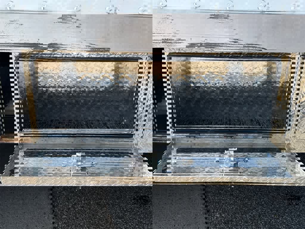 Used 2023 Ford E-450 and Econoline 450 Super Duty w/ Power Windows & Locks Group image 15