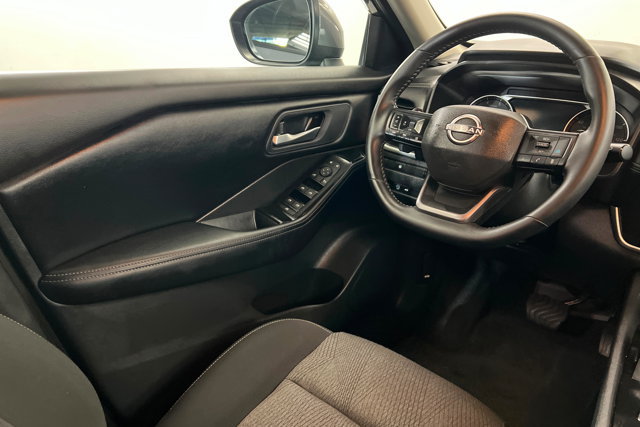 Used 2026 Nissan Rogue SV w/ Cold Weather Package AWD/4WD image 11