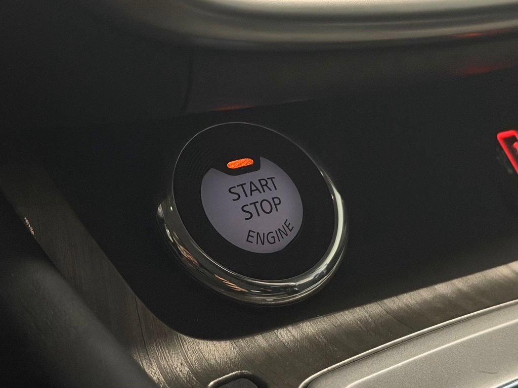Used 2018 Nissan Murano SV AWD/4WD image 23