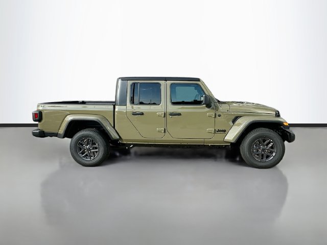 New 2026 Jeep Gladiator Sport AWD/4WD image 4