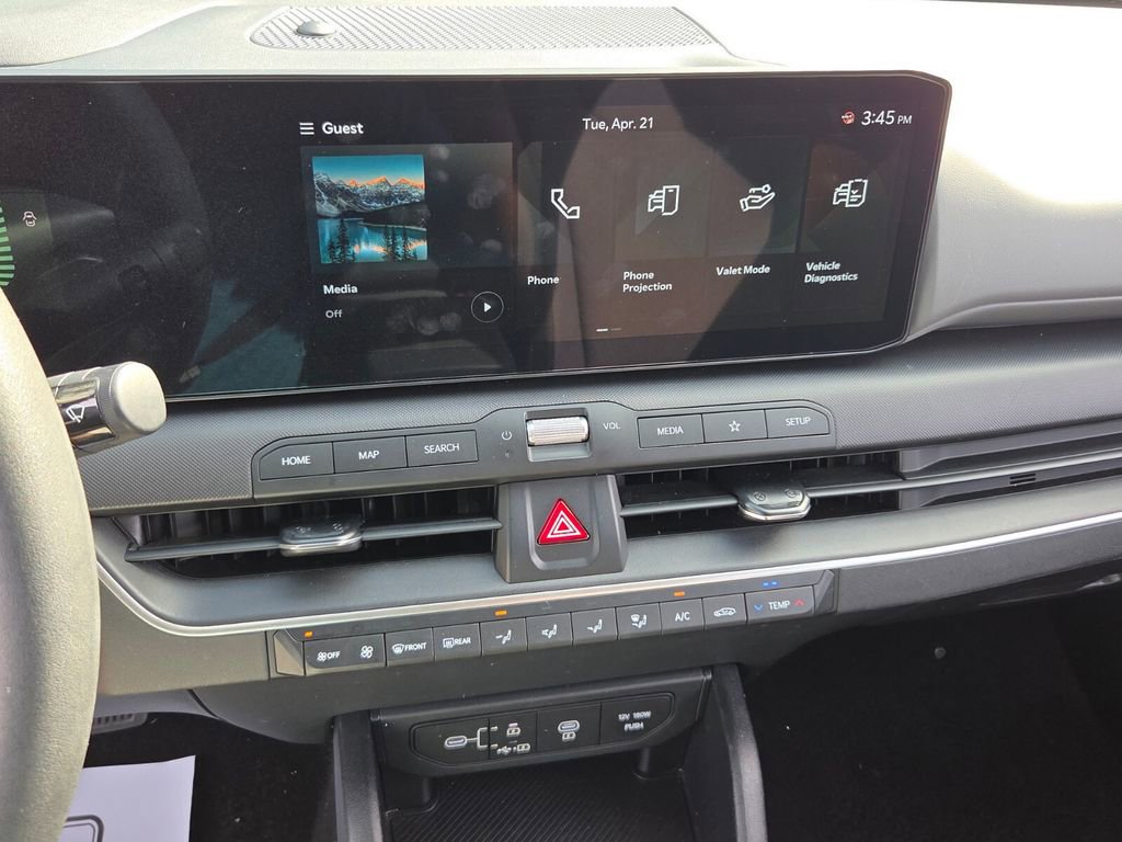 Used 2025 Kia K4 LXS image 17