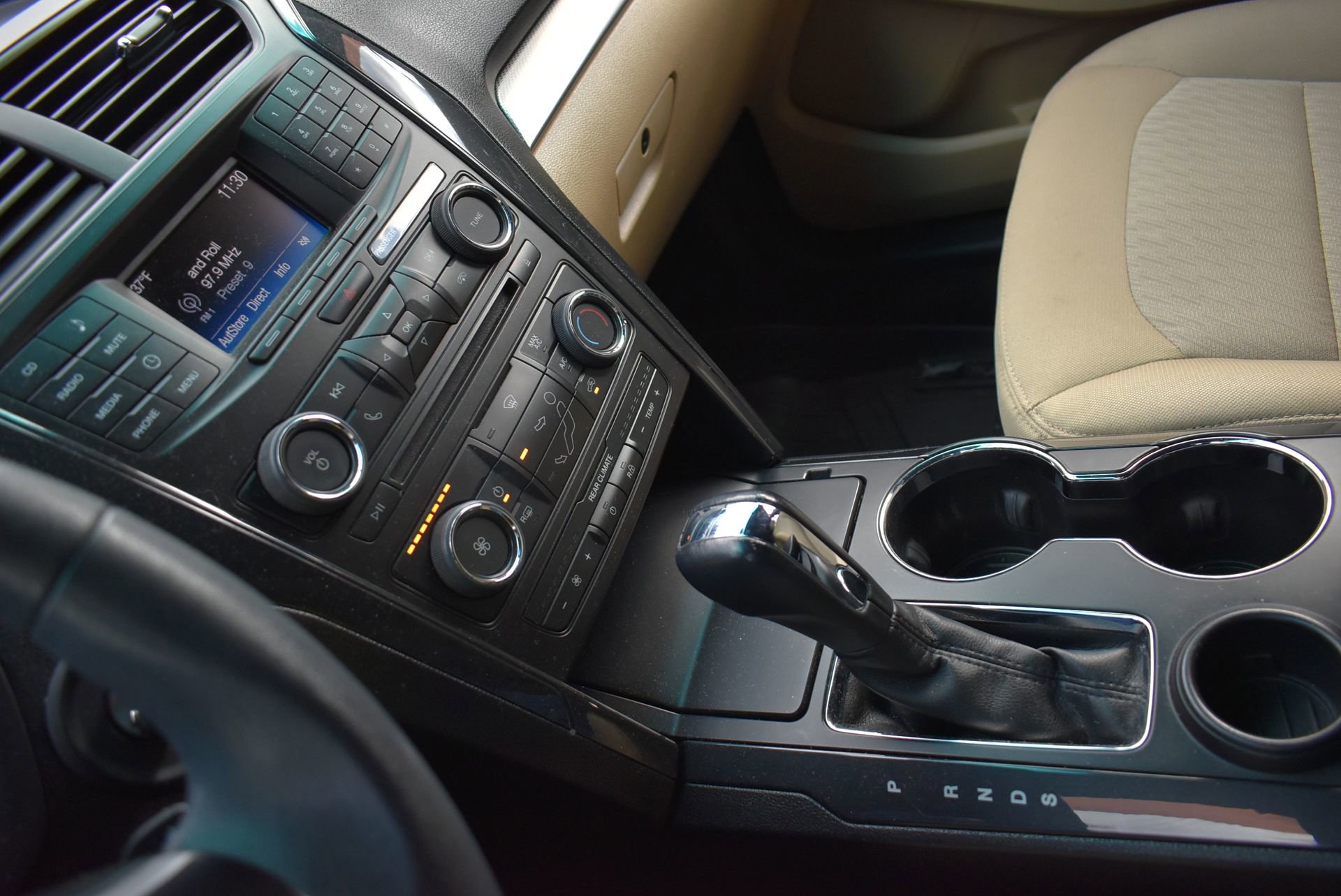 Used 2016 Ford Explorer Base image 26