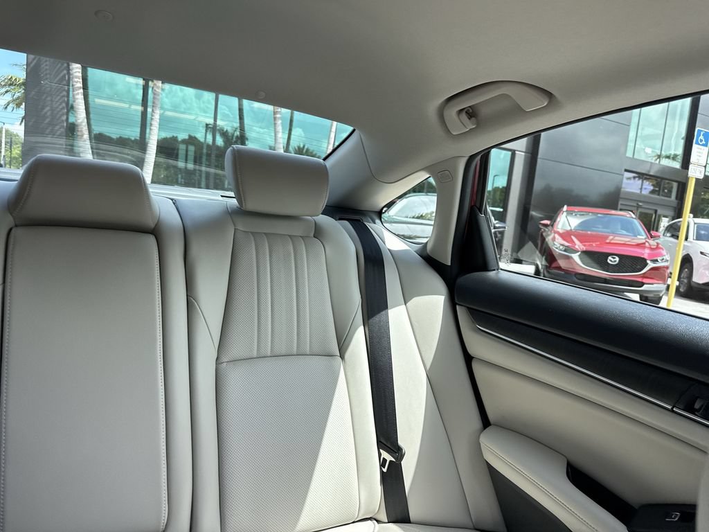 Used 2022 Honda Accord Touring image 19