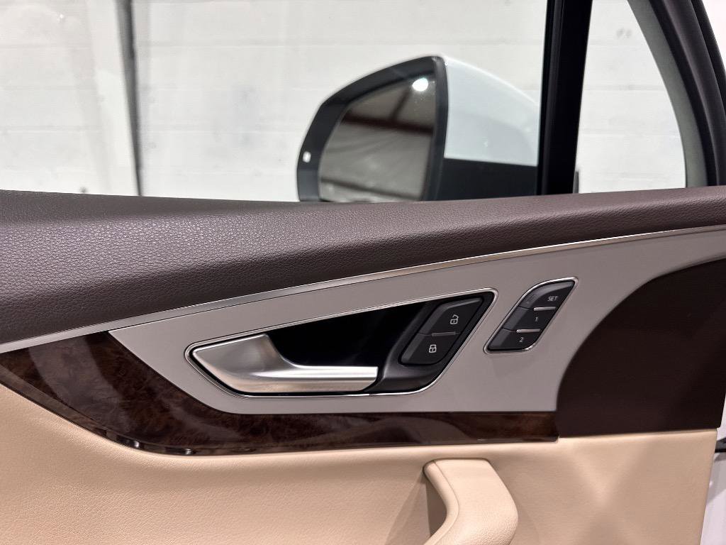 Used 2018 Audi Q7 2.0T Premium image 28