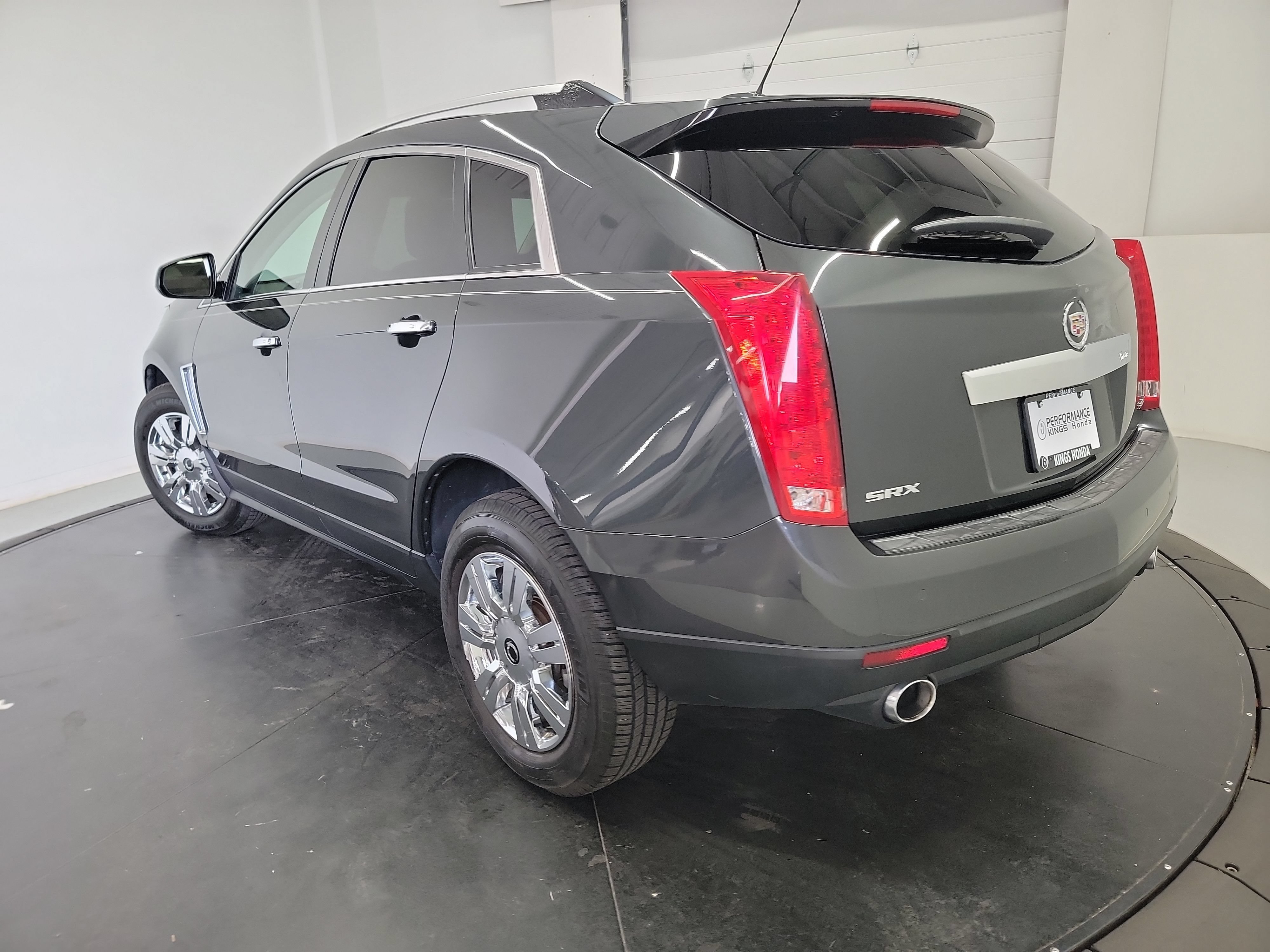 Used 2015 Cadillac SRX Luxury FWD image 6