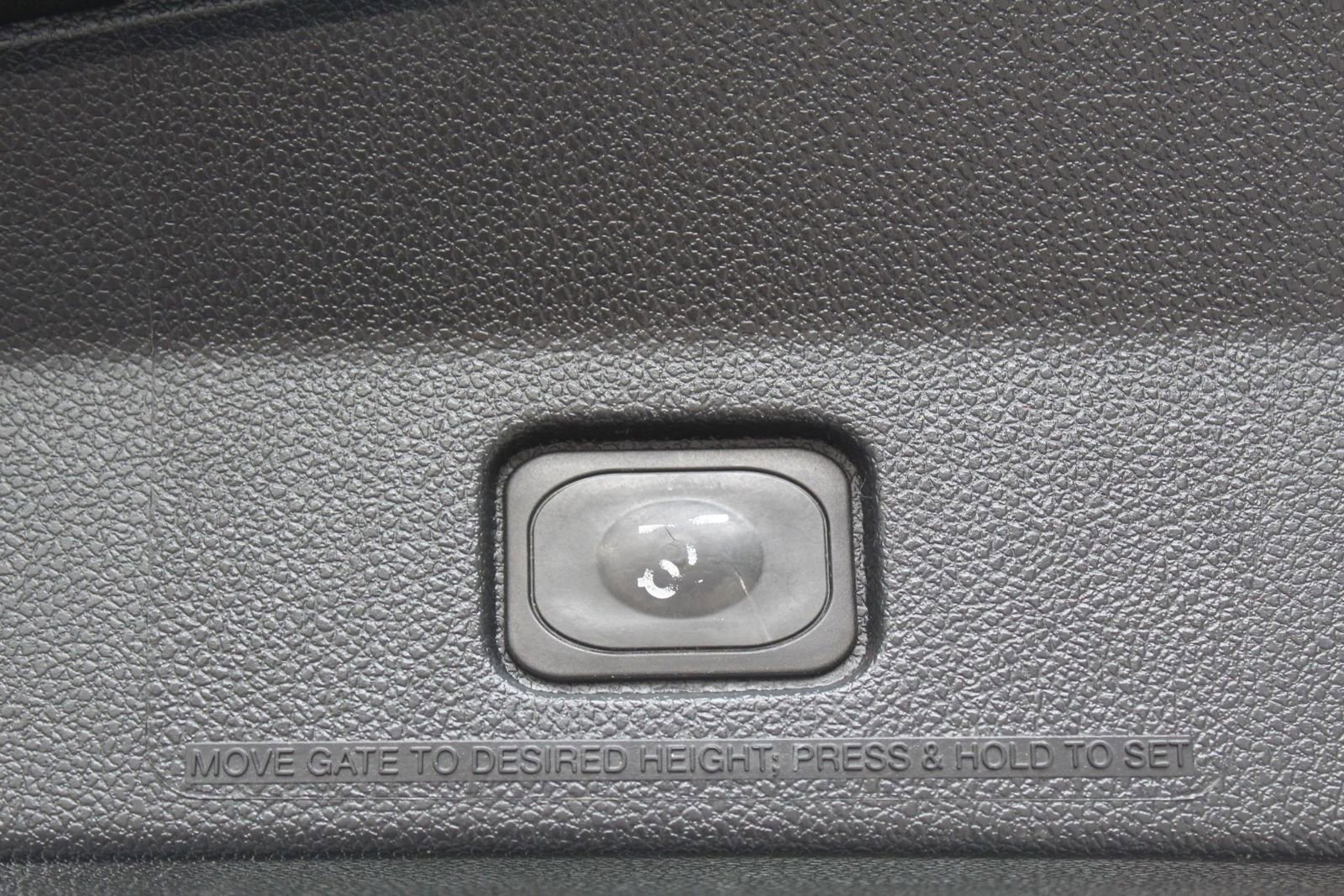 Used 2016 Ford Explorer Platinum AWD/4WD image 40