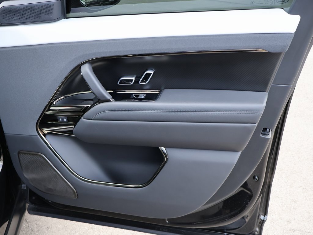 Used 2024 Land Rover Range Rover Sport SV Edition One Obsidian Black image 10