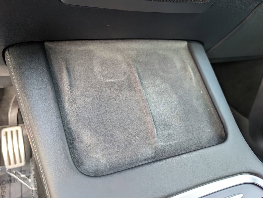 Used 2023 Tesla Model Y Performance image 25