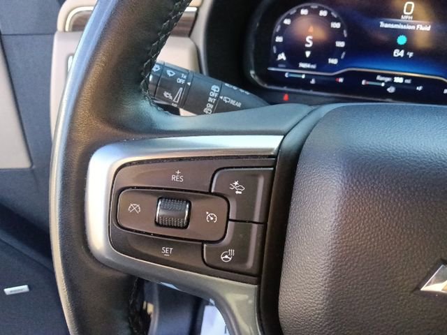 Used 2024 Chevrolet Suburban Premier RWD image 18