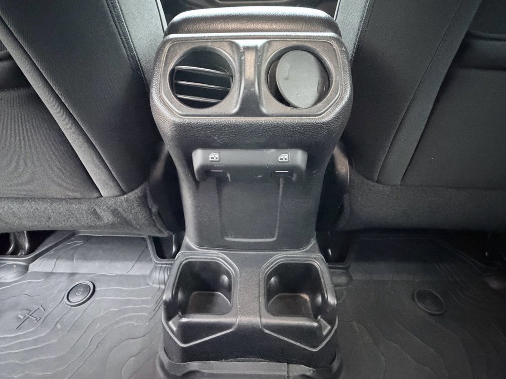 Used 2019 Jeep Wrangler Unlimited Sport S AWD/4WD image 23