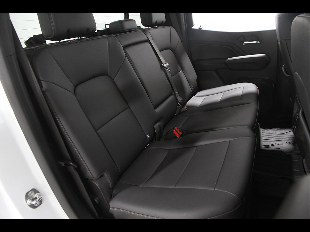 Certified 2024 Chevrolet Colorado LT w/ LT Convenience Package III AWD/4WD image 20
