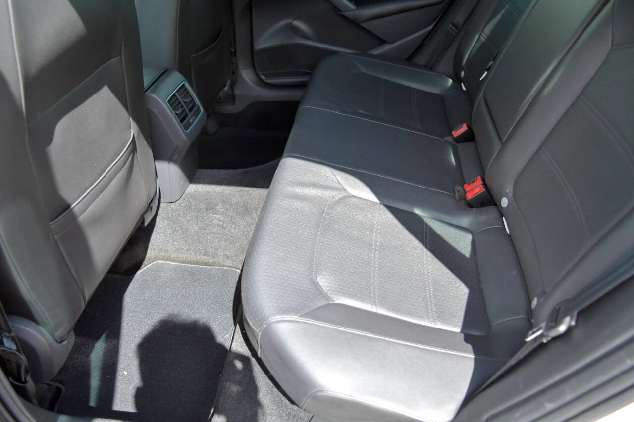 Used 2014 Volkswagen Passat 1.8T SE image 13
