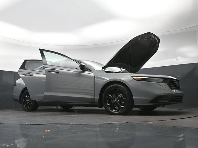 Certified 2025 Honda Accord SE image 34