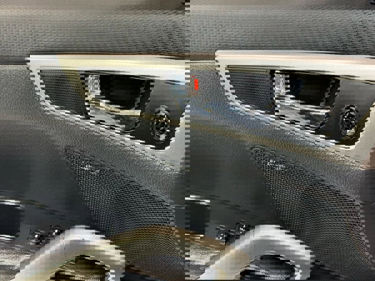 Used 2016 Hyundai Veloster w/ Option Group 02 image 12