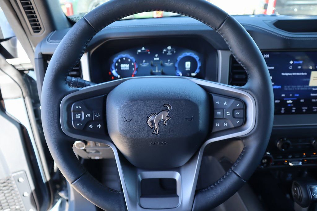 New 2025 Ford Bronco Outer Banks image 3