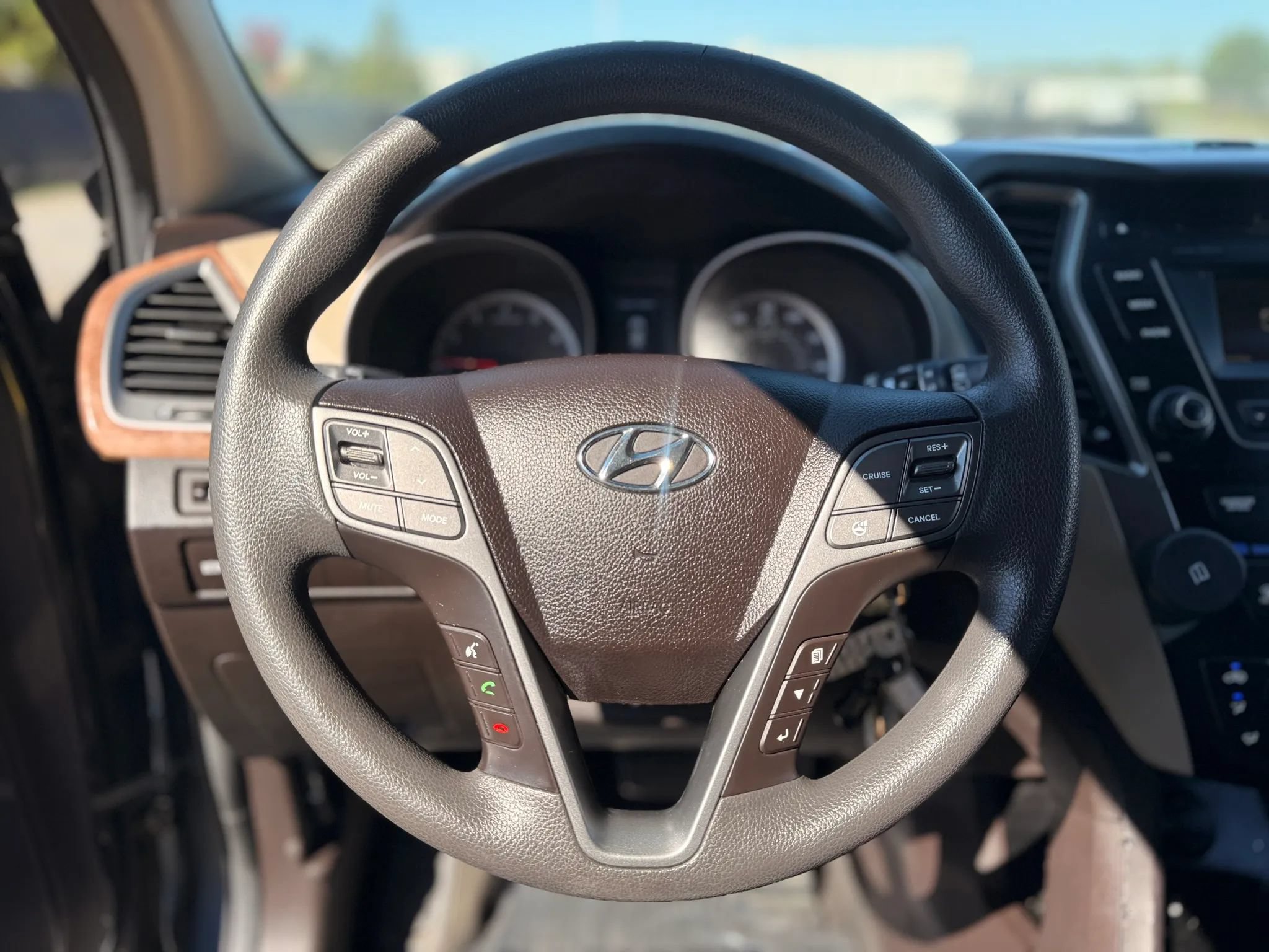 Used 2016 Hyundai Santa Fe Sport w/ Option Group 02 FWD image 24