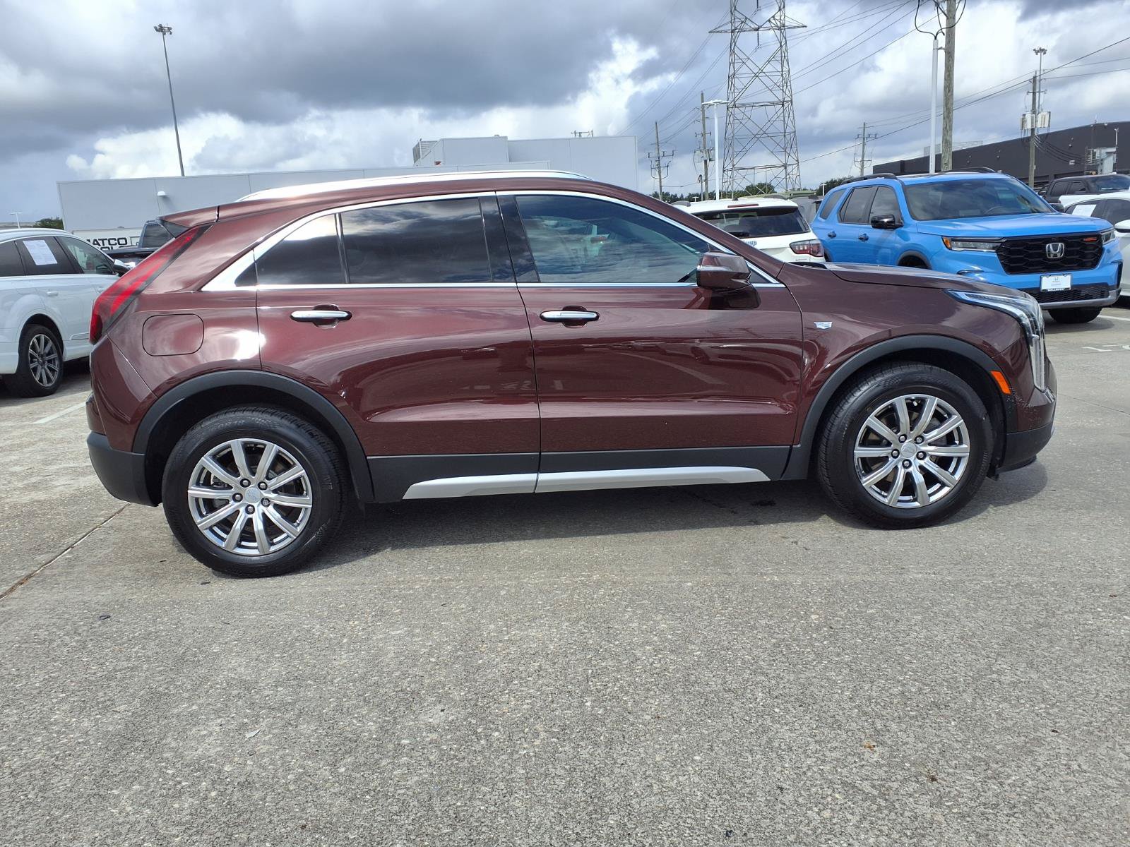 Used 2022 Cadillac XT4 Premium Luxury FWD image 25