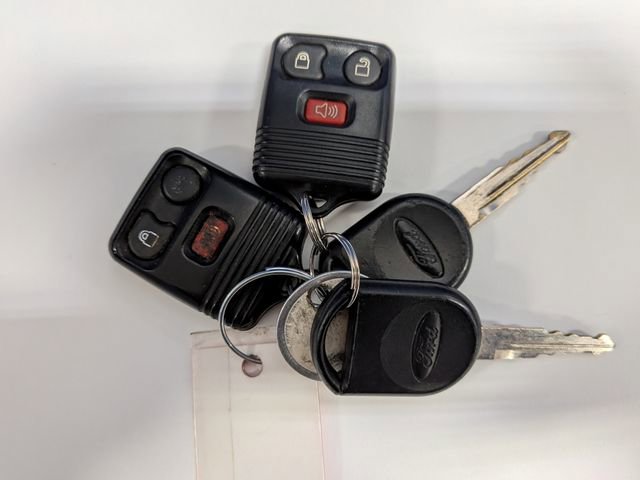 Used 2007 Ford Freestar SEL image 37