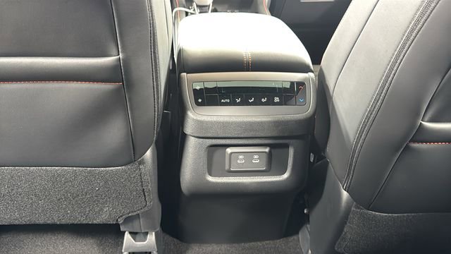 New 2026 Nissan Pathfinder Rock Creek image 40