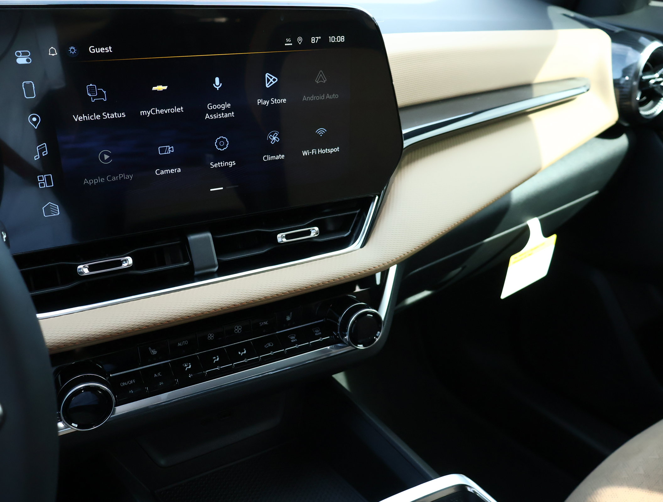 New 2027 Chevrolet Equinox ACTIV w/ Safety and Technology Package FWD image 17