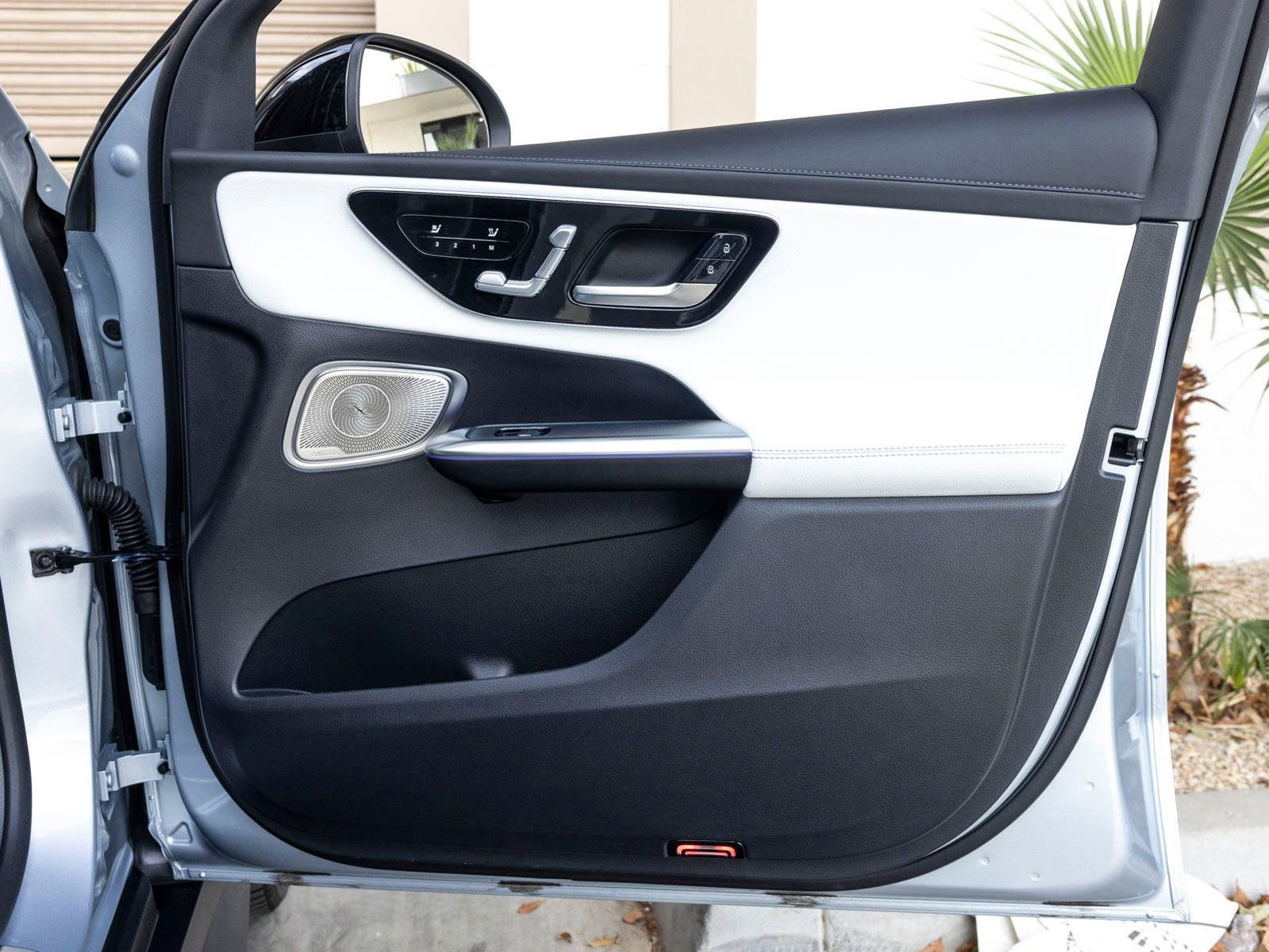 Used 2026 Mercedes-Benz GLC 300 image 25