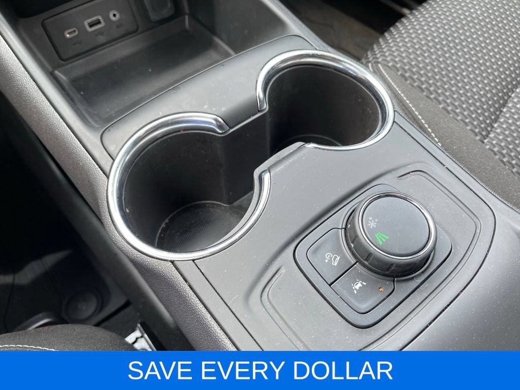 Used 2024 GMC Terrain SLE w/ LPO, Floor Liner Package FWD image 14