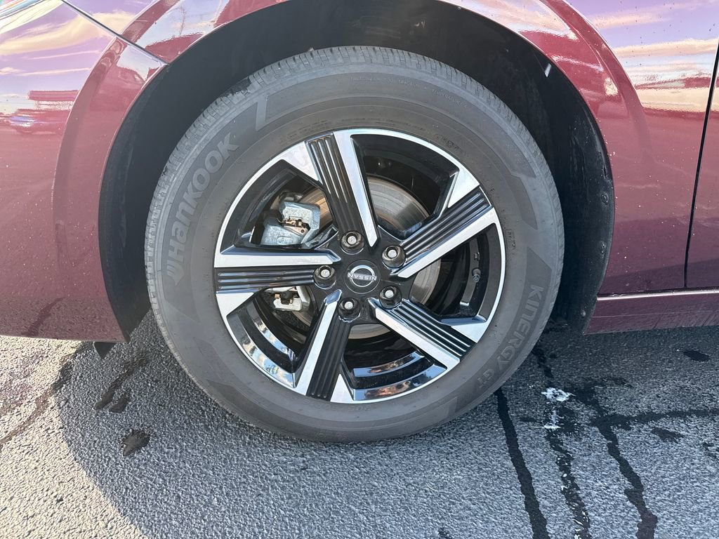 Used 2024 Nissan Sentra SV image 32