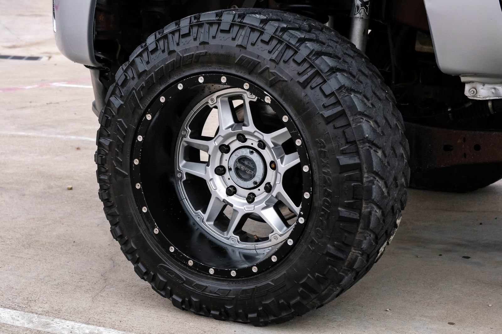 Used 2016 Ford F250 Platinum w/ FX4 Off-Road Package AWD/4WD image 54