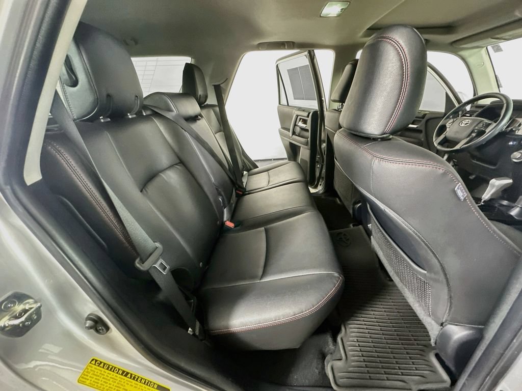Used 2023 Toyota 4Runner TRD Off-Road Premium w/ Moonroof Package AWD/4WD image 12
