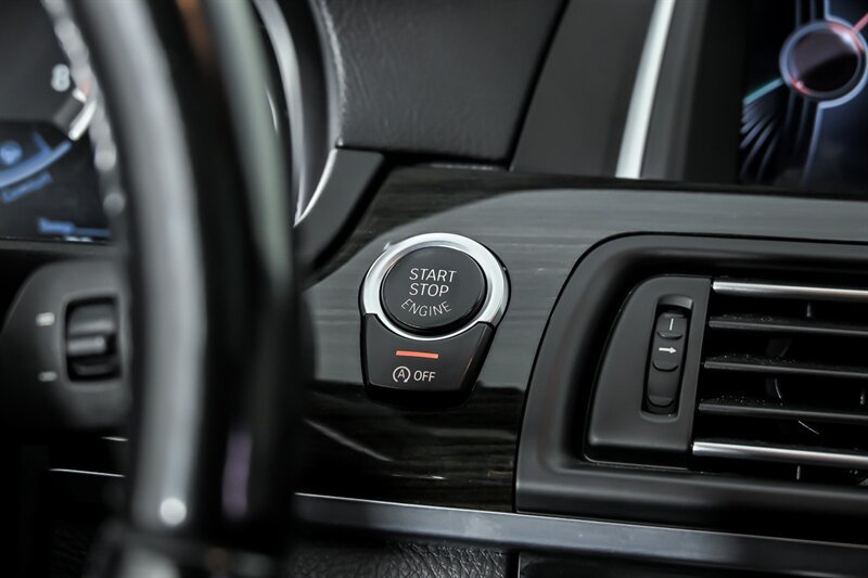 Used 2015 BMW M5 RWD image 26