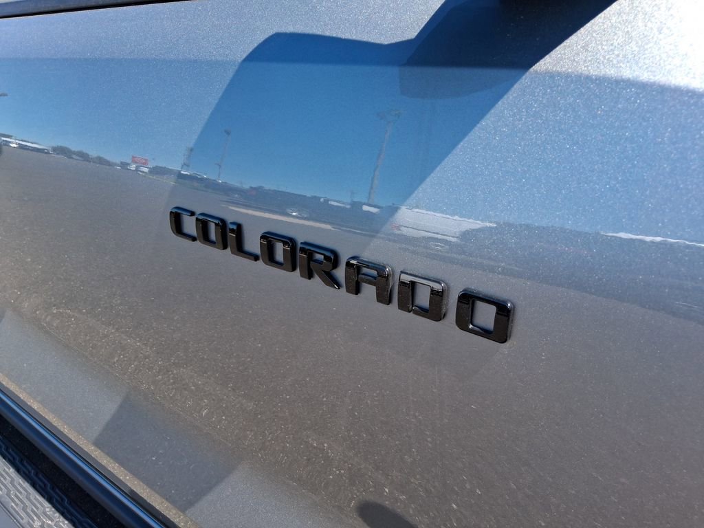 Used 2023 Chevrolet Colorado LT w/ LT Convenience Package III AWD/4WD image 11