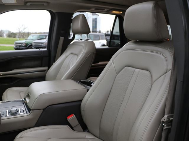 Used 2021 Ford Expedition Max Limited image 21