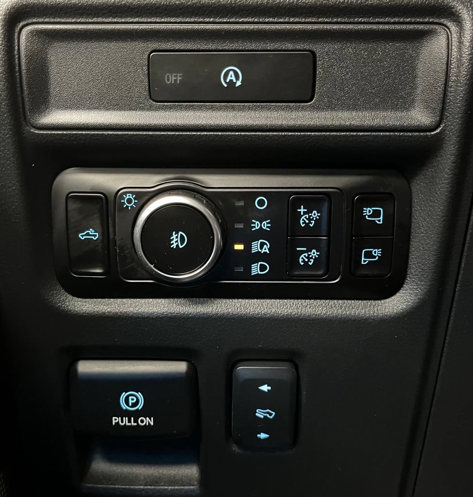 Used 2025 Ford F150 Lariat w/ Equipment Group 502A High AWD/4WD image 32