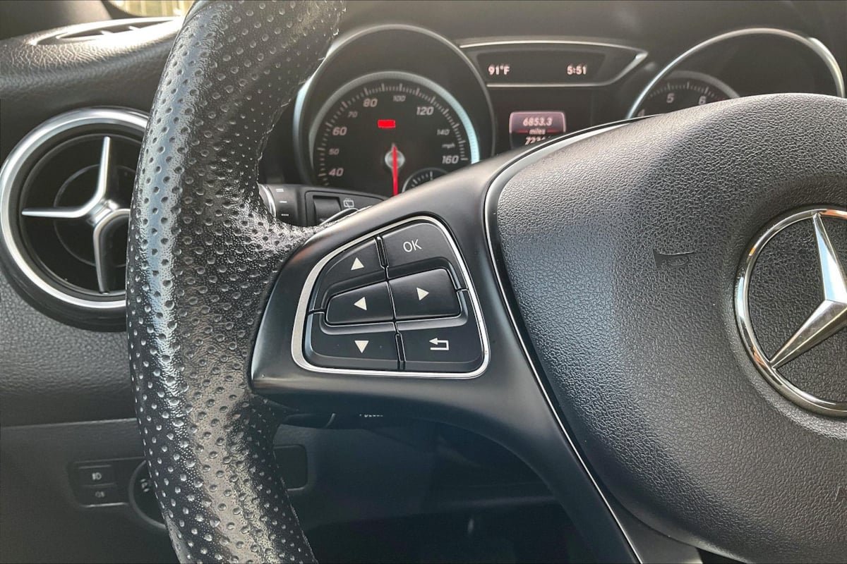 Used 2019 Mercedes-Benz GLA 250 image 16