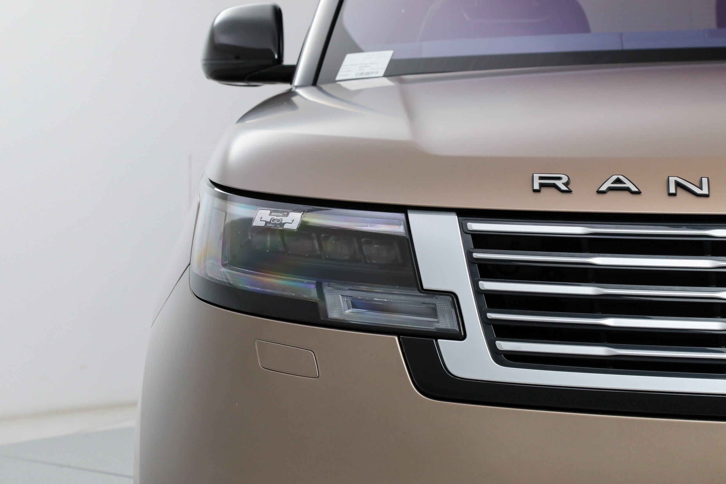 Used 2023 Land Rover Range Rover SV AWD/4WD image 10