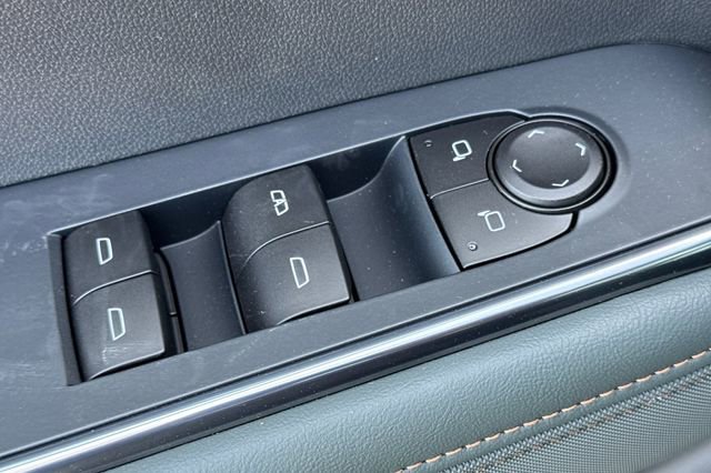 New 2026 GMC Acadia AT4 w/ Super Cruise Package AWD/4WD image 12