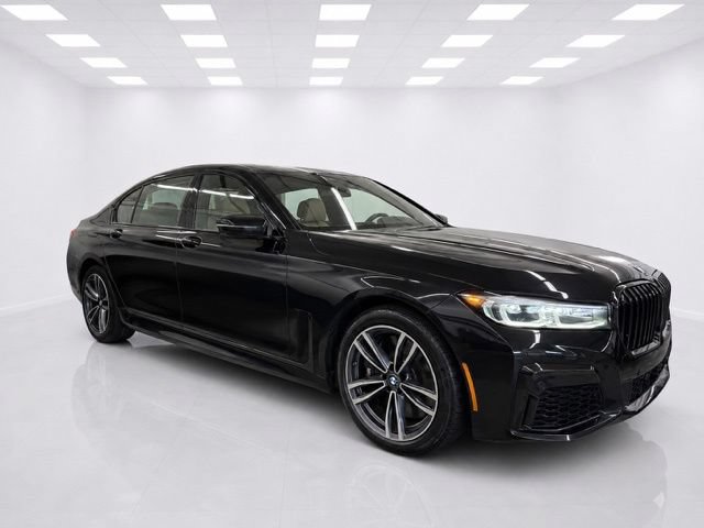 Used 2022 BMW 750i xDrive w/ Executive Package AWD/4WD image 14