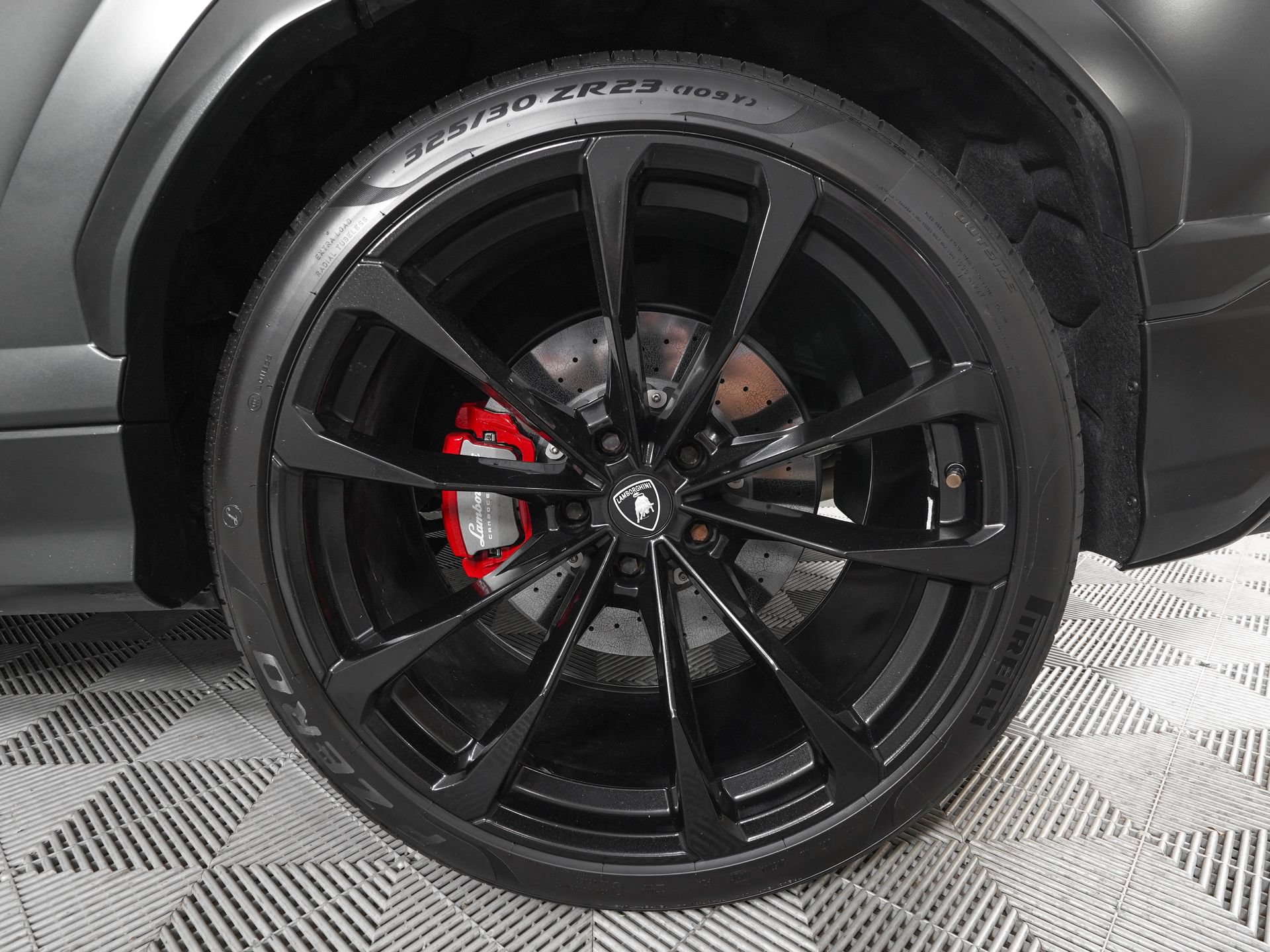 Used 2021 Lamborghini Urus AWD/4WD image 31