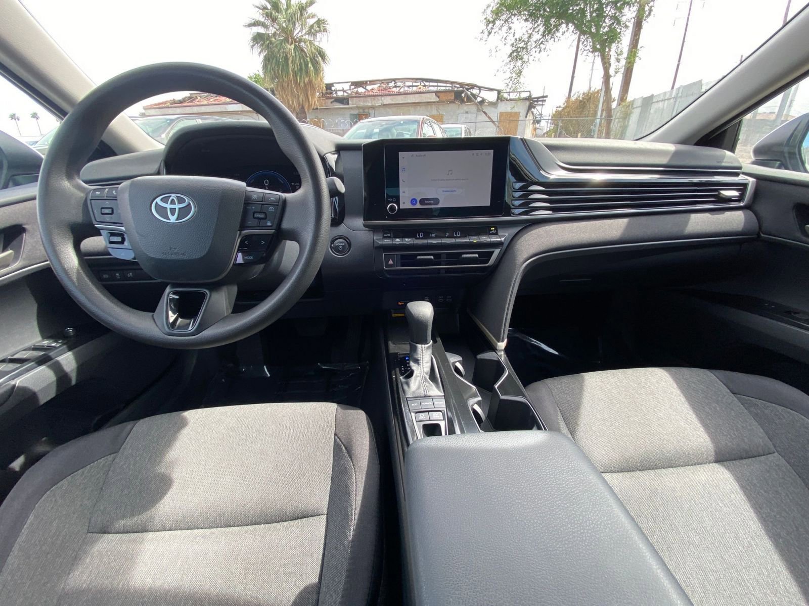 Used 2025 Toyota Camry LE FWD image 32