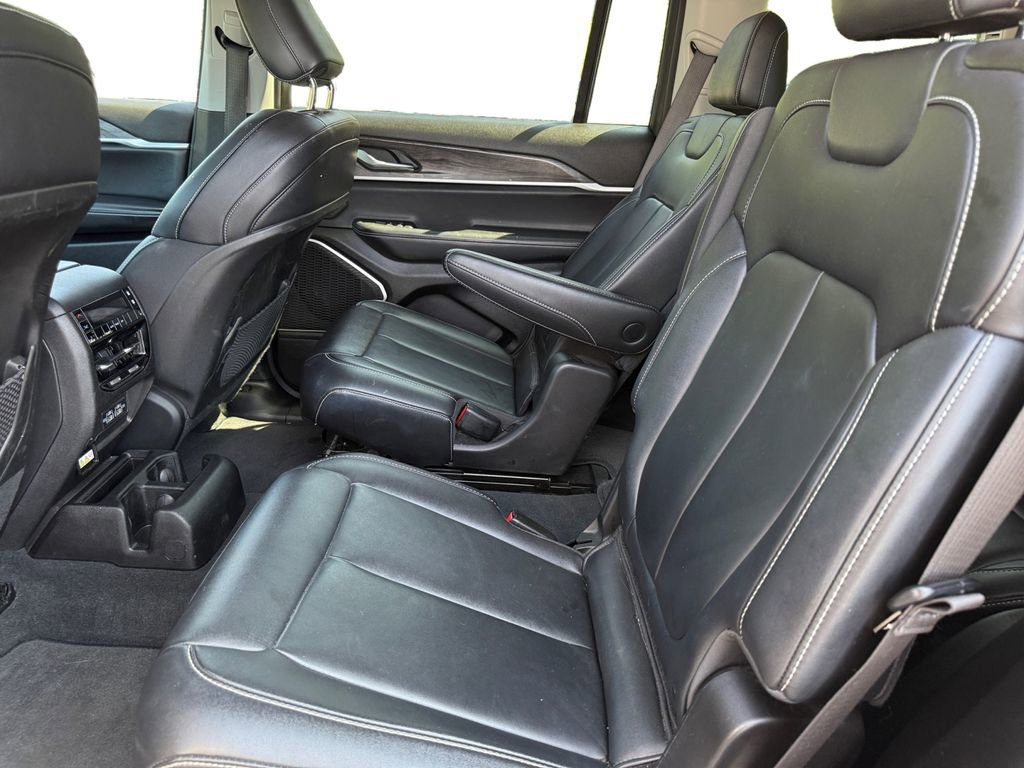 Certified 2022 Jeep Grand Cherokee L Limited image 14