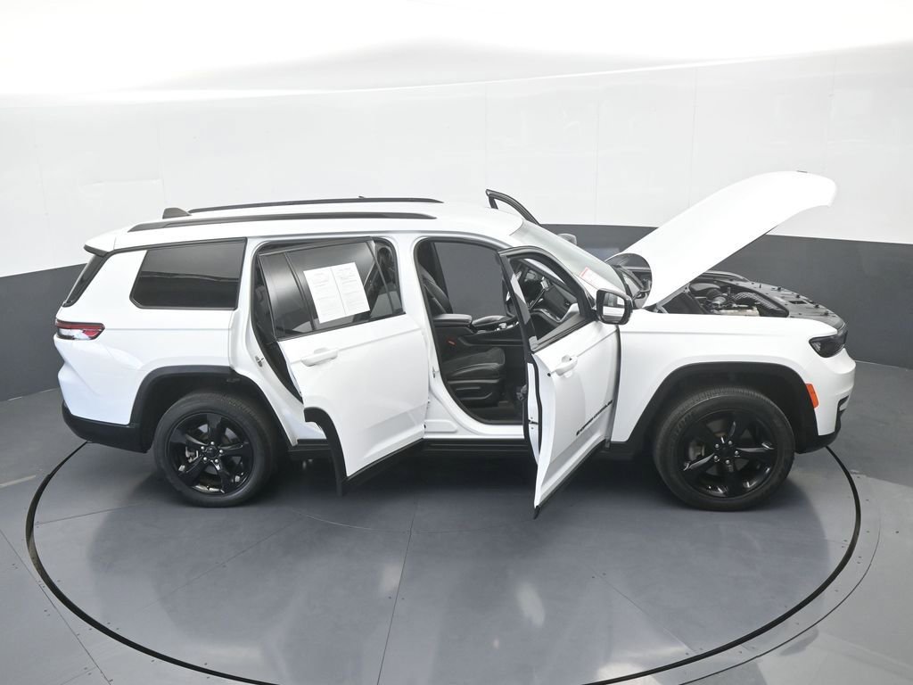 Used 2023 Jeep Grand Cherokee L Laredo RWD image 73