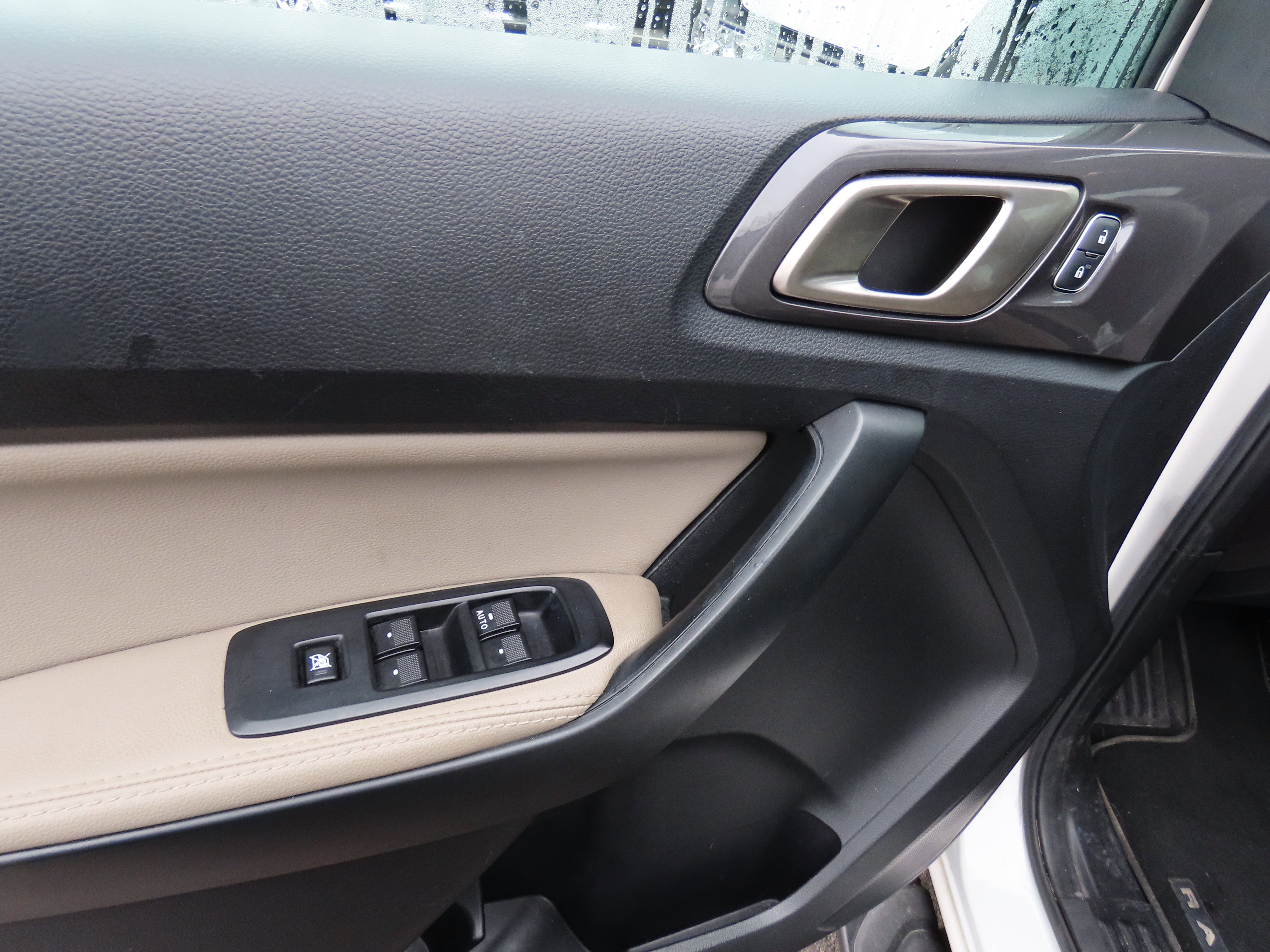 Used 2019 Ford Ranger Lariat w/ Equipment Group 501A Mid image 24