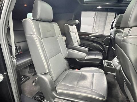 Used 2022 Cadillac Escalade ESV Premium Luxury AWD/4WD image 21