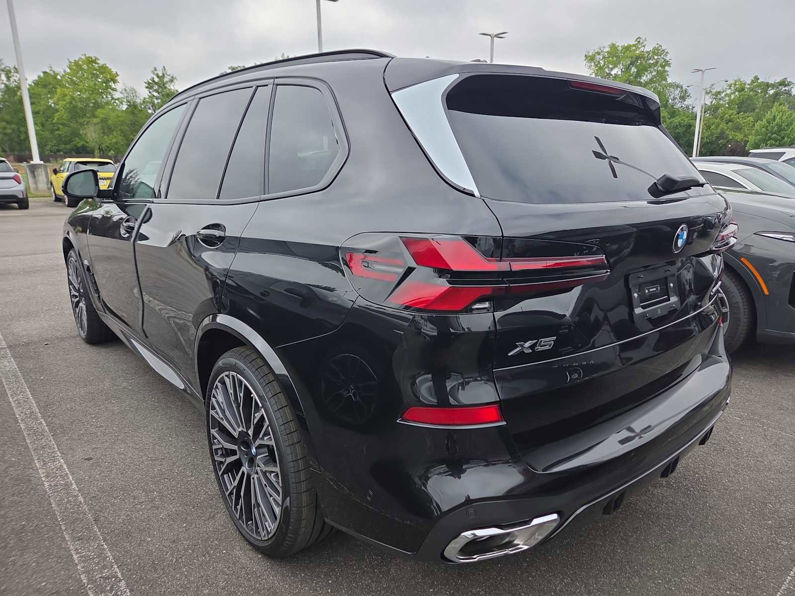 New 2026 BMW X5 xDrive40i w/ M Sport Package image 8