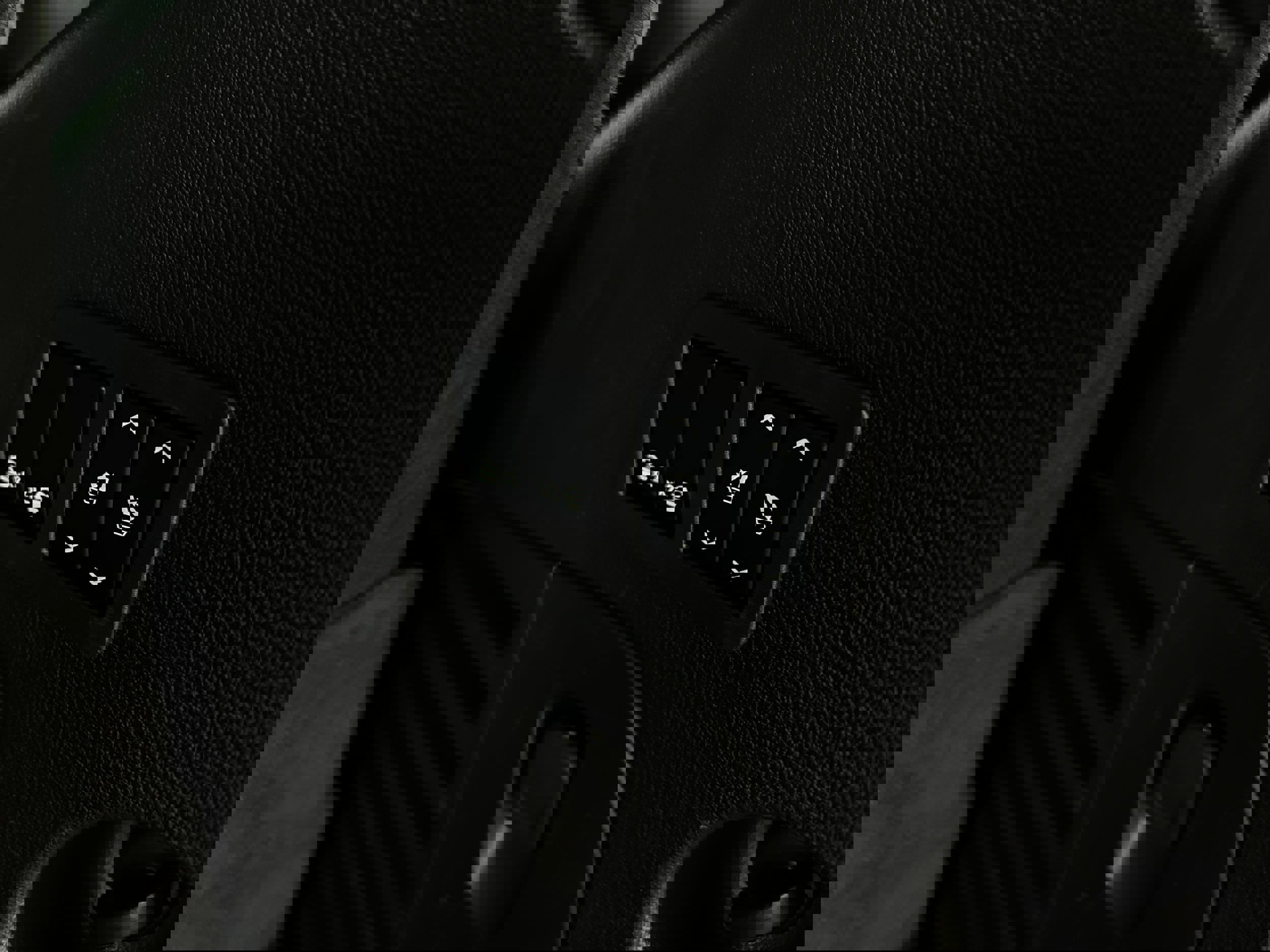 Used 2019 Cadillac Escalade Luxury AWD/4WD image 37