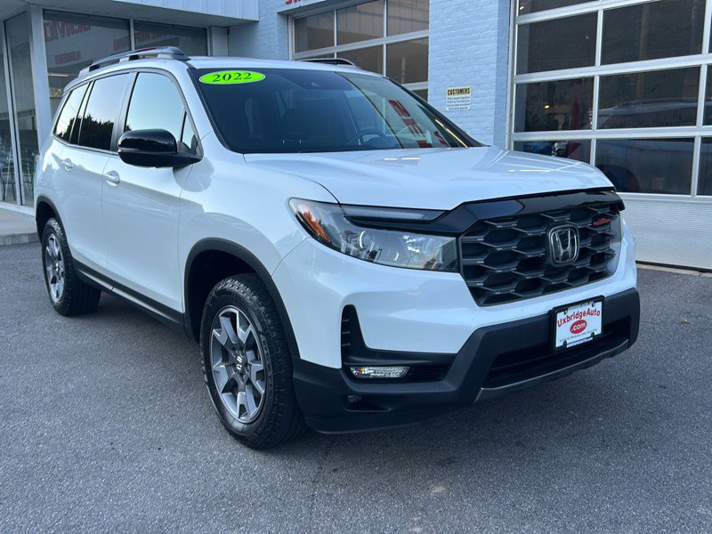 Used 2022 Honda Passport TrailSport image 2
