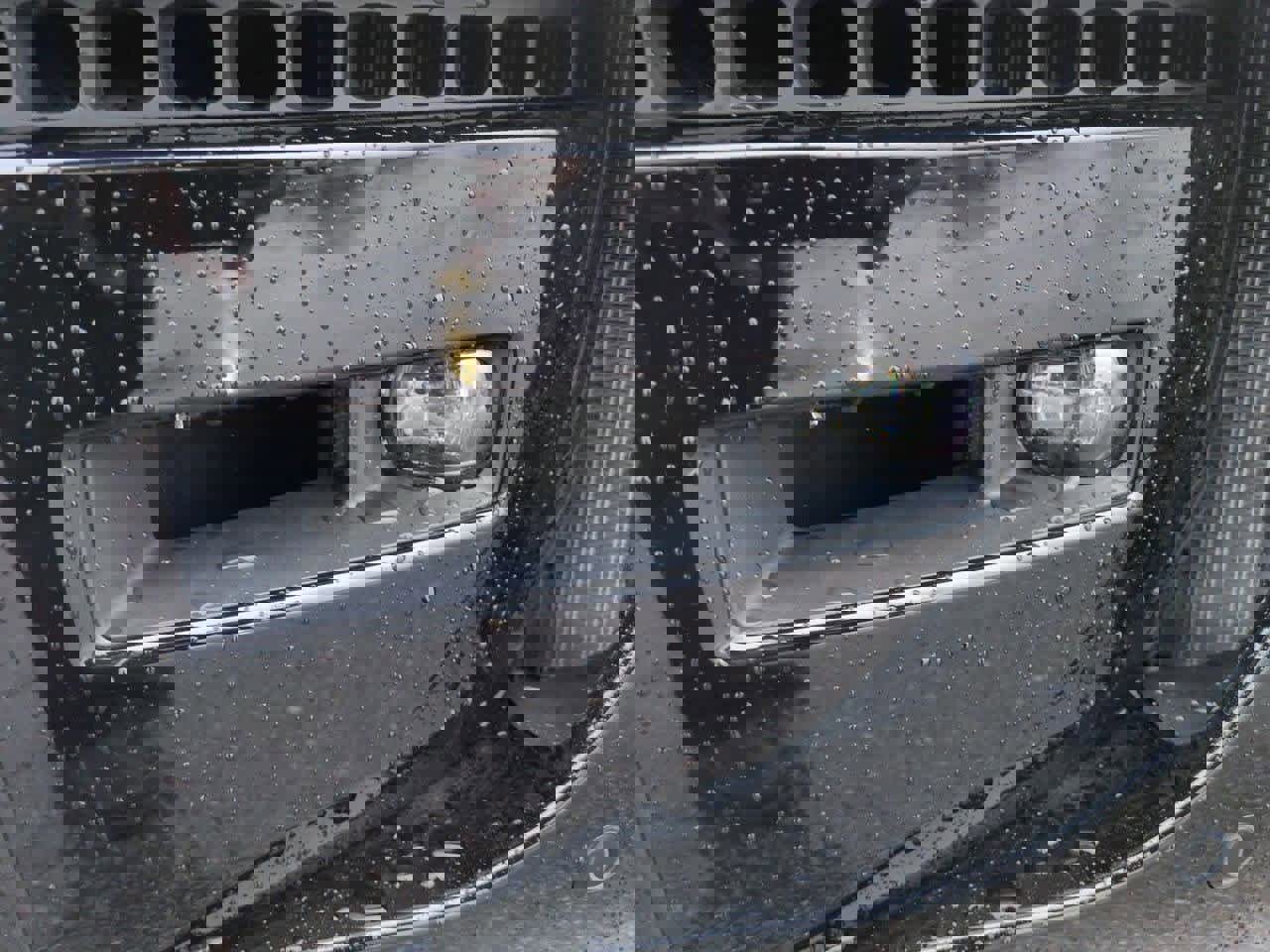 New 2026 Land Rover Defender 110 X-Dynamic SE image 10