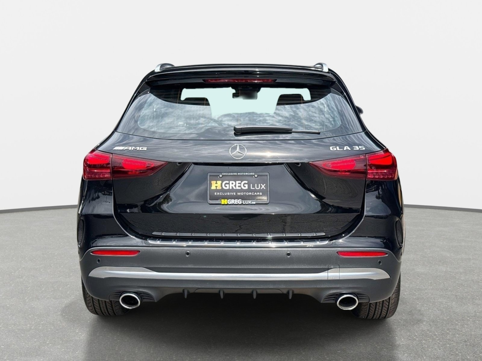 Used 2025 Mercedes-Benz GLA 35 AMG 4MATIC image 4