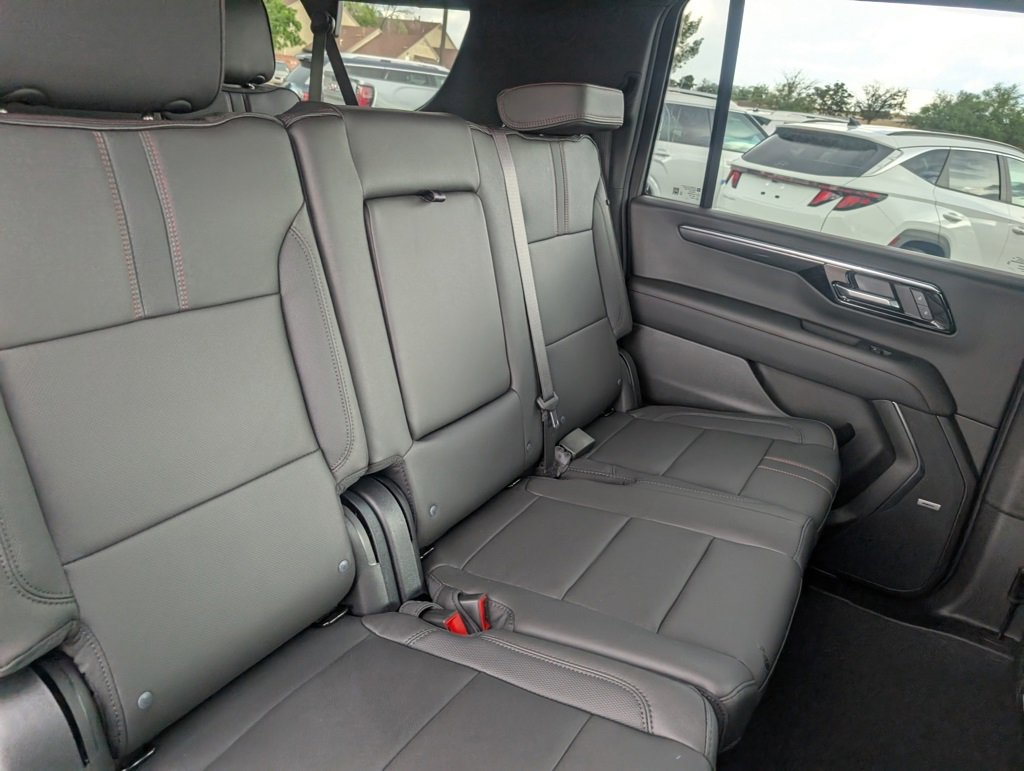 New 2025 Chevrolet Suburban RST w/ Comfort Package image 14